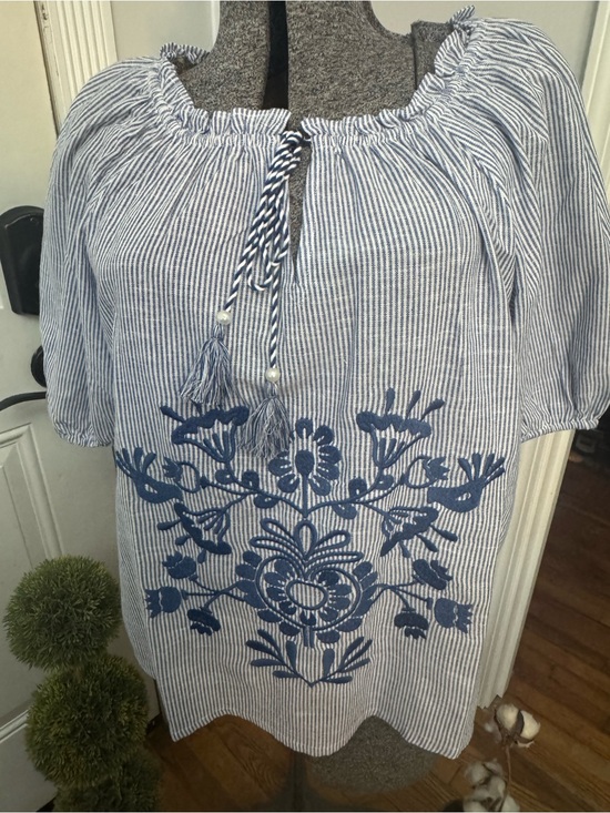 Cato Tops - Women’s Cato Blue Striped Embroidered Peasant Top Medium NWT